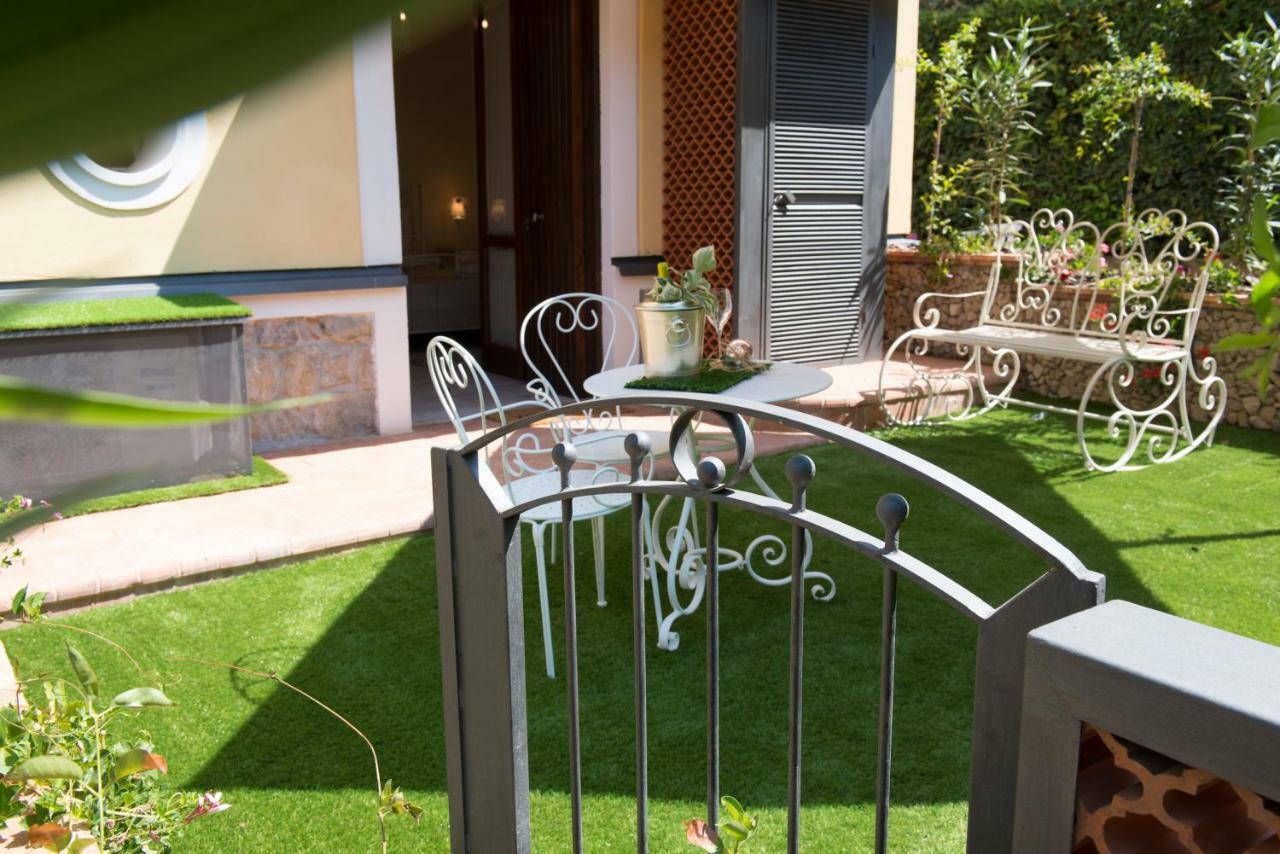 Caputaquis Bed & Breakfast Capaccio ภายนอก รูปภาพ